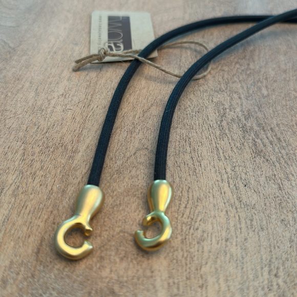 Designer, gold and black necklace brand new - Picture 6 of 8